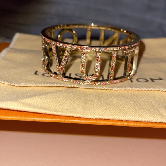Louis Vuitton brassiere Preloved bracelet bangle beautiful condition.. - Picture 6 of 7